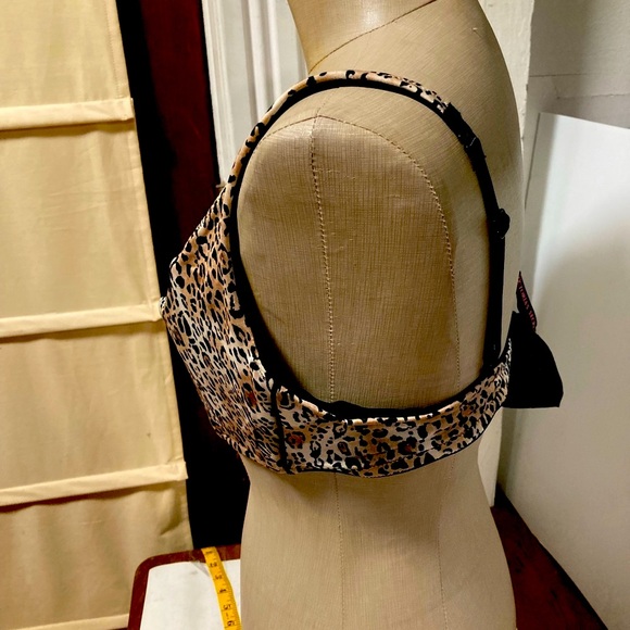 Victoria Secrets bra medium - Picture 7 of 9